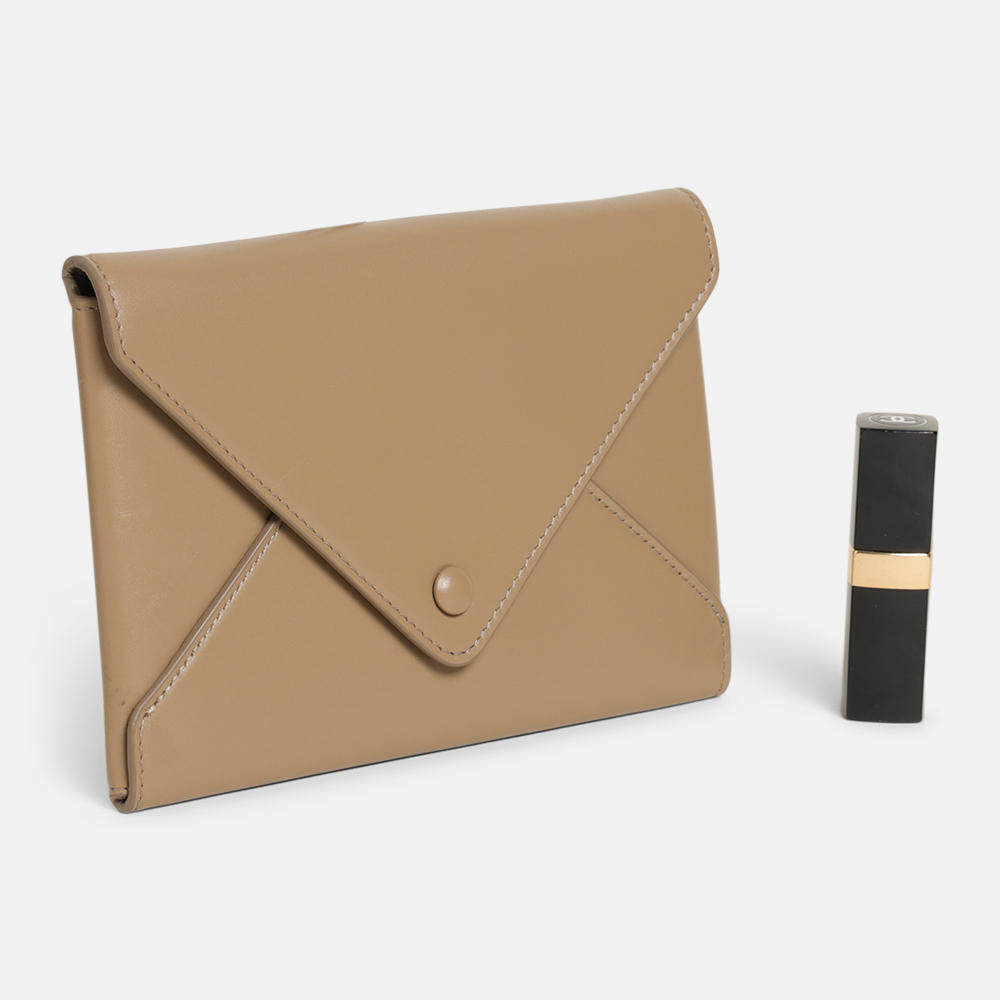 the row bag w lipstick